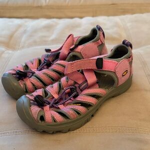 Excellent condition Keen Kids Pink and Gray Sandals Kids Size 13